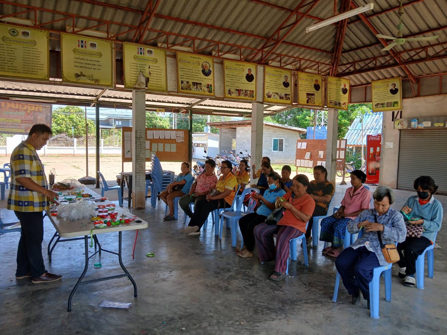พช.ทุ่งศรีอุดม ดำเนินโครงการ ส่งเสริมการออมและพัฒนาทักษะการบริหารจัดการทางการเงินของครอบครัวและชุมชน กิจกรรมส่งเสริมการออมและพัฒนาทักษะการเงิน(Financial literacy)